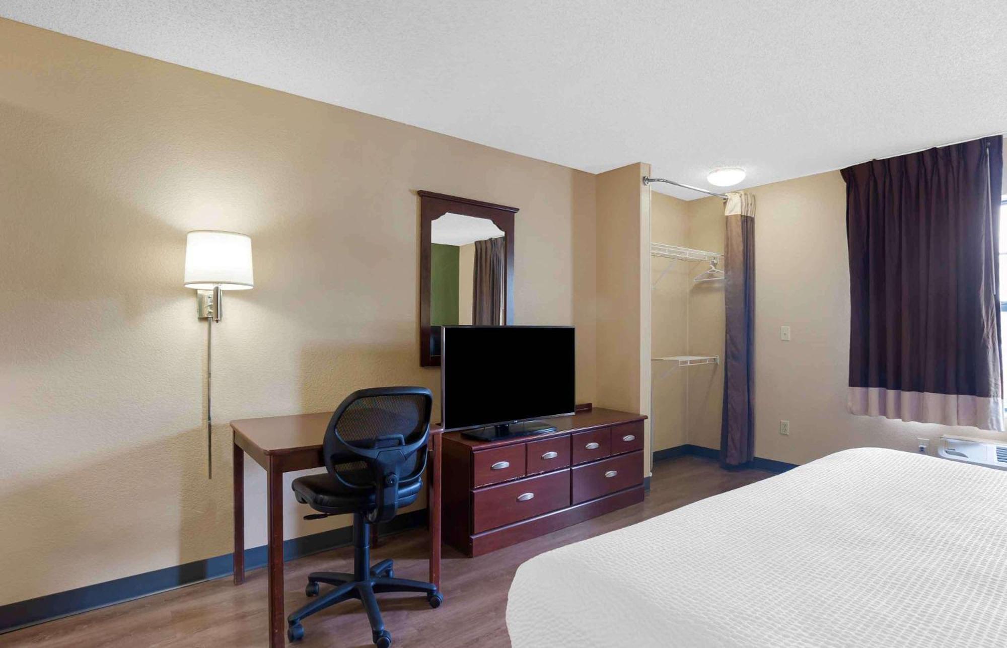 Extended Stay America Suites - Fort Lauderdale - Cypress Creek - Andrews Ave Oakland Park Εξωτερικό φωτογραφία