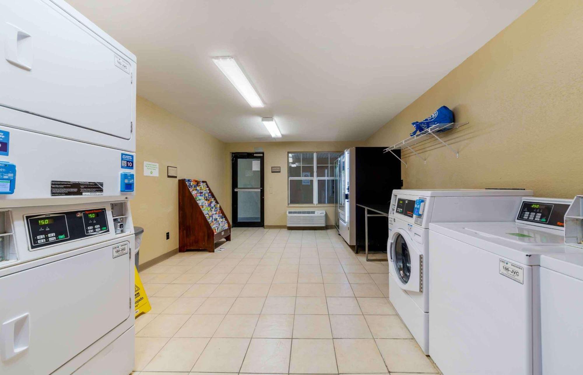 Extended Stay America Suites - Fort Lauderdale - Cypress Creek - Andrews Ave Oakland Park Εξωτερικό φωτογραφία